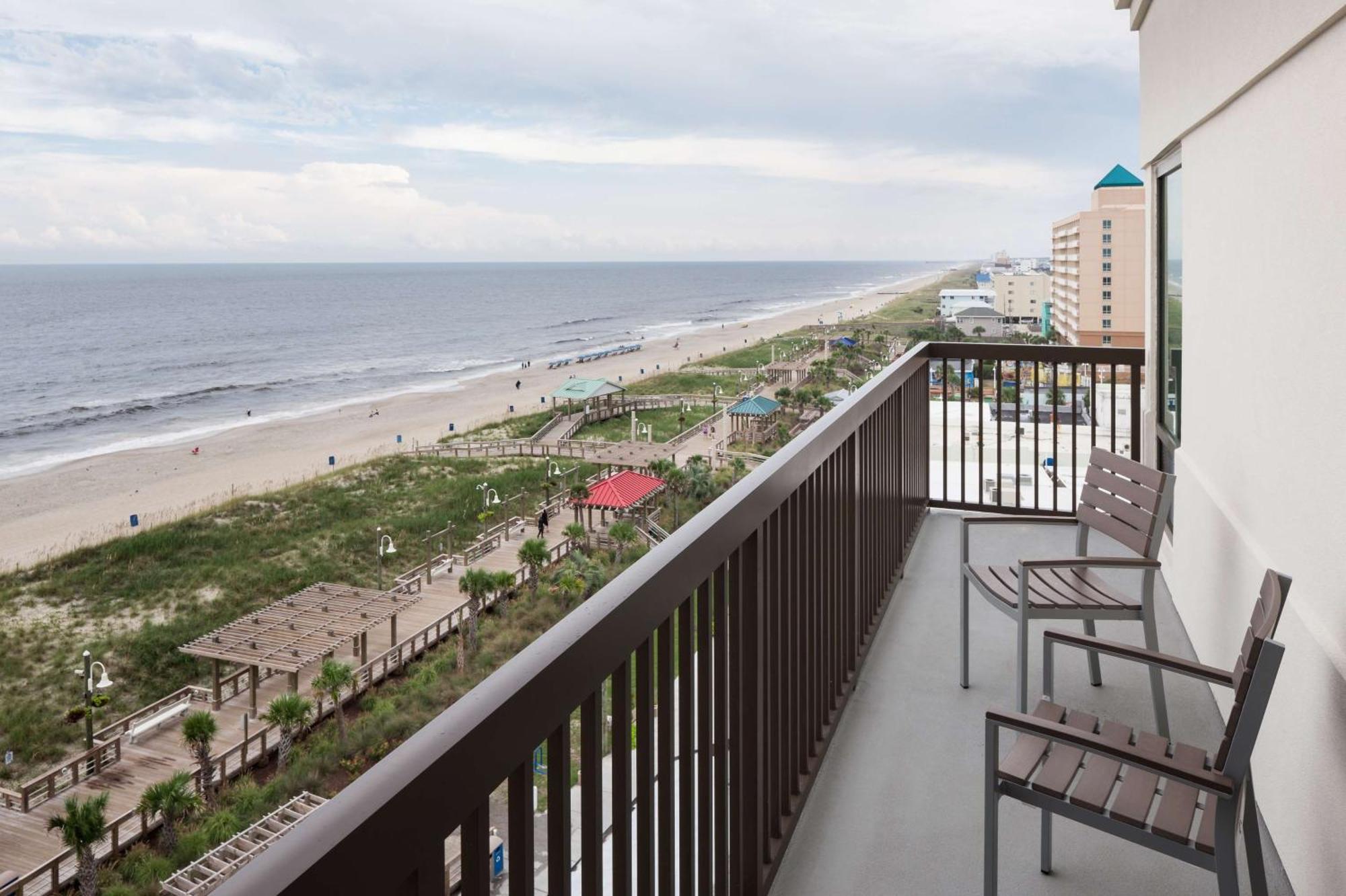 Hampton Inn & Suites By Hilton Carolina Beach Oceanfront Exterior foto